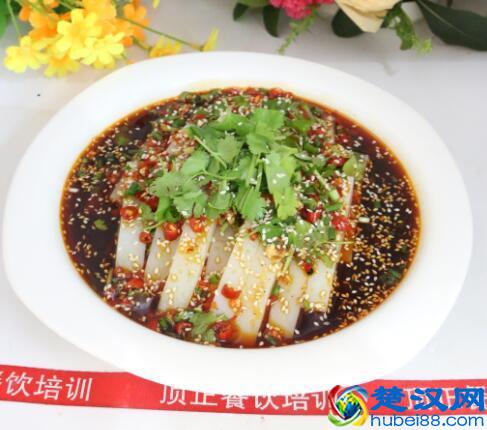 小吃培训：简单好卖摆摊更好的小本创业项目有哪些呢？