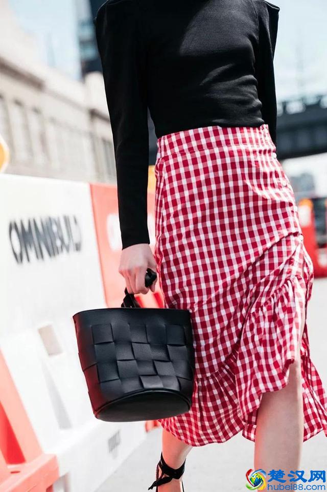 如何将 Zara 穿出日本的街头感觉？即看日本名模的示范