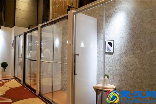 东鹏洁具整装战略发布，开启国内整装卫浴新里程