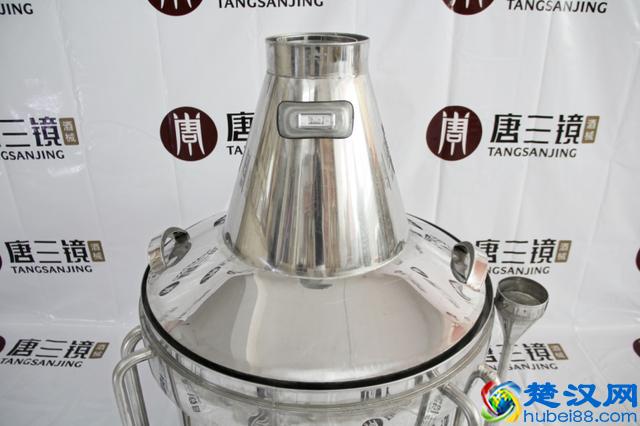 办一个白酒厂需要购买哪些设备-入门