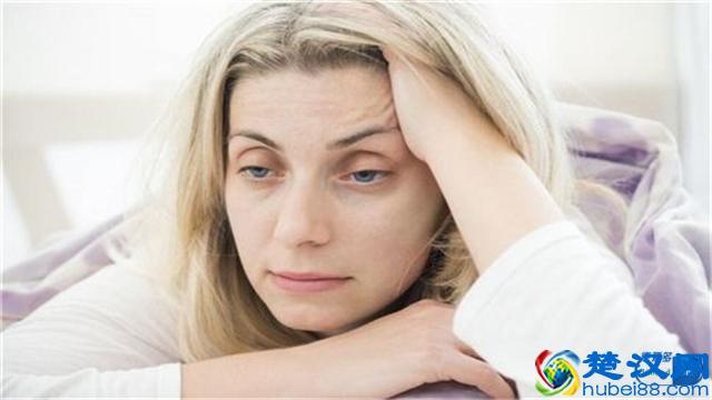 健康说：长期失眠是怎么引起的？对人都有哪些影响？