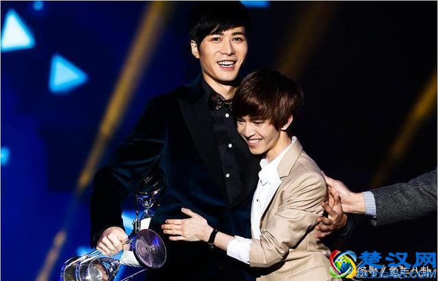 郭敬明真的是“攻”！真实身高147，陈学冬、朱梓骁180