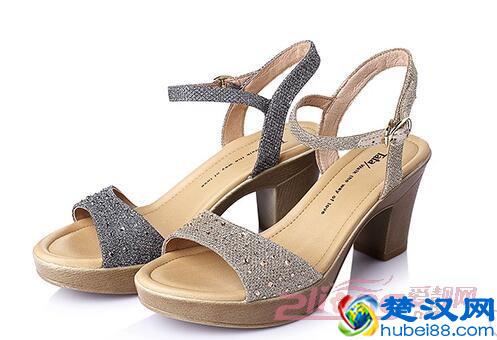 他她夏季专柜粗跟女真皮凉鞋