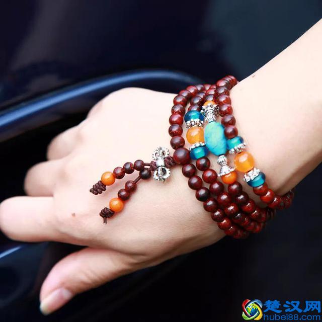 小叶紫檀的盘玩包浆步骤是怎么样的？