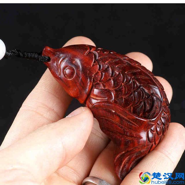 小叶紫檀的盘玩包浆步骤是怎么样的？