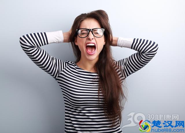 这6个症状是缺钙信号，一出现赶紧补！