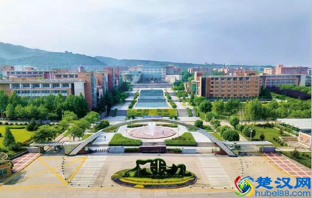 国内比较知名的服装设计院校有哪些？