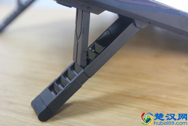 还在担心你的笔记本温度太高吗?快来看看这款散热器