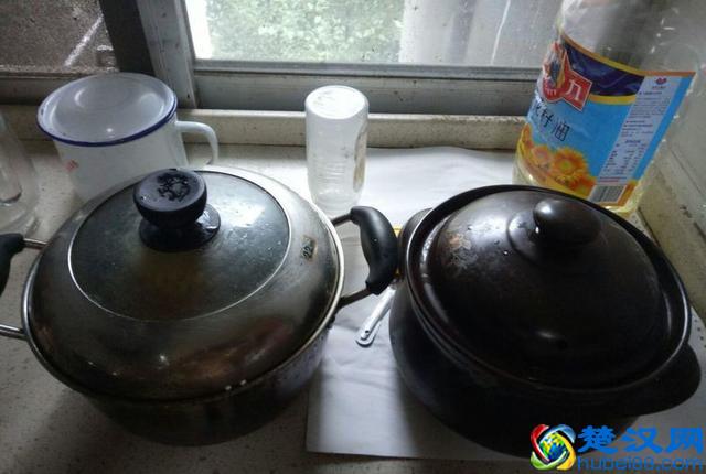 在家制作黄豆豆瓣酱，方法超级简单