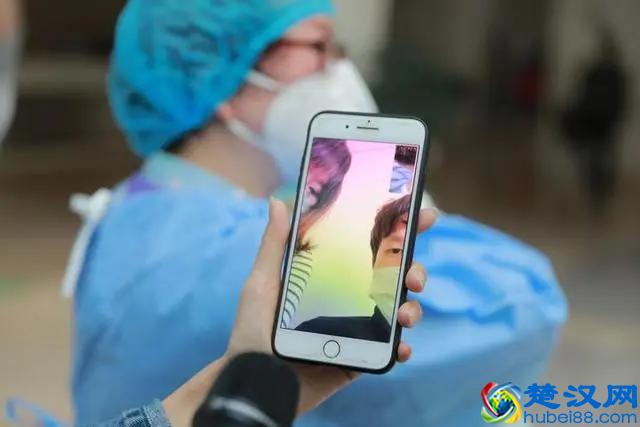 粉嘟嘟的小汤圆出院啦！正式排除感染可能，10天后将和父母团聚