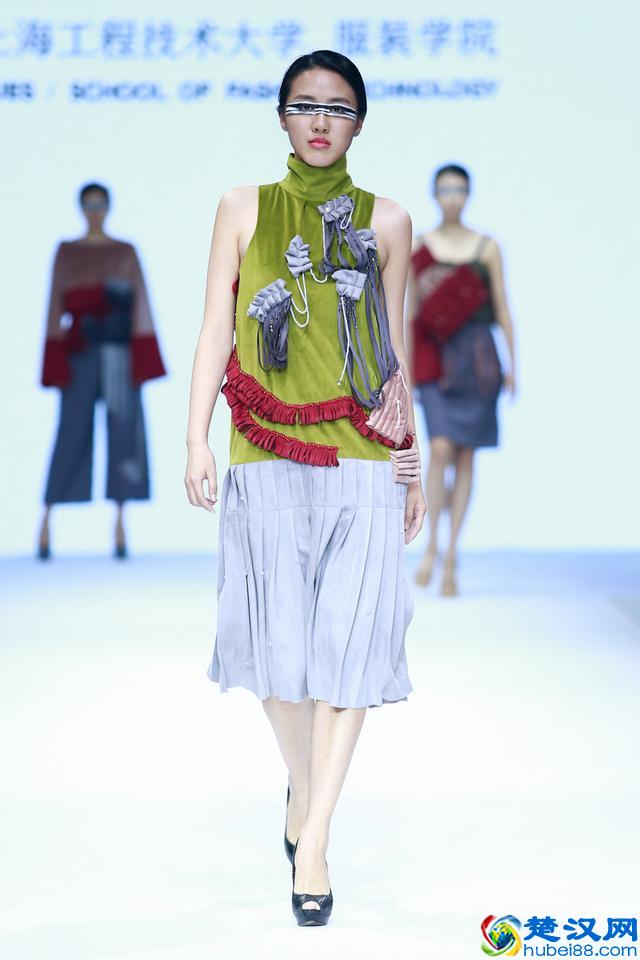 2017上海工程技术大学服装学院毕业生作品发布会