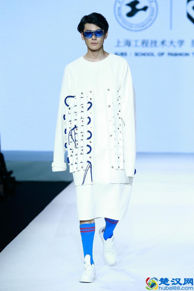 2017上海工程技术大学服装学院毕业生作品发布会