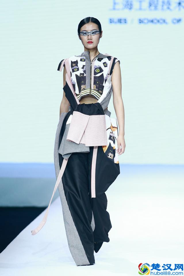 2017上海工程技术大学服装学院毕业生作品发布会