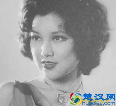 传奇女演员邵音音年轻时惊艳众人 面对传闻和恶言恶语都坦然面对