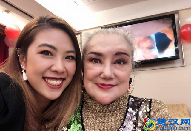 传奇女演员邵音音年轻时惊艳众人 面对传闻和恶言恶语都坦然面对