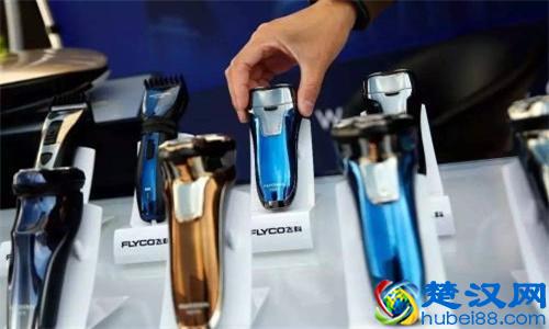 从41元创业到300亿，打败吉利、飞利浦，终成中国剃须刀之王