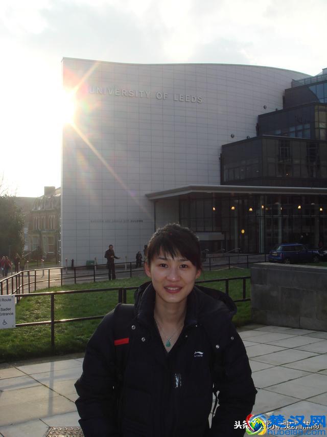 从跳水奥运冠军变身学院院长，从解说转型官员，李娜：文体两开花