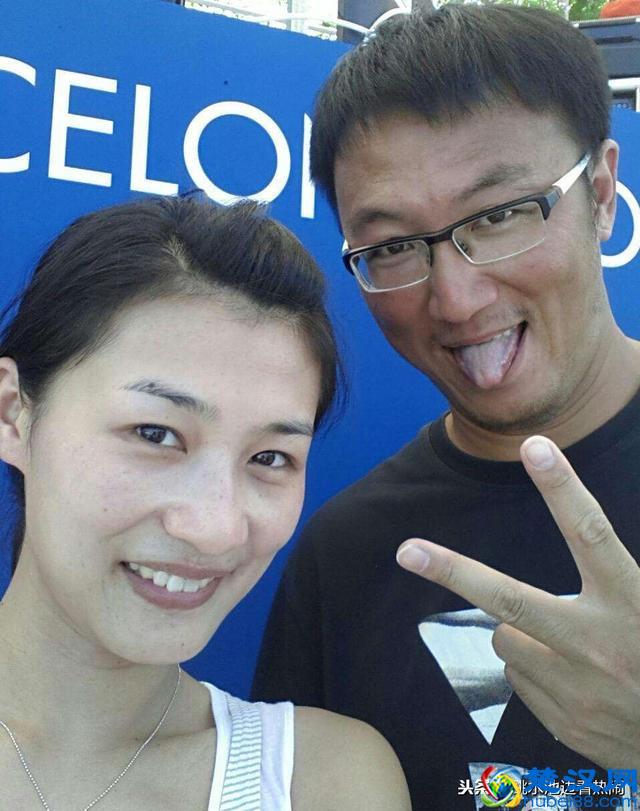 从跳水奥运冠军变身学院院长，从解说转型官员，李娜：文体两开花