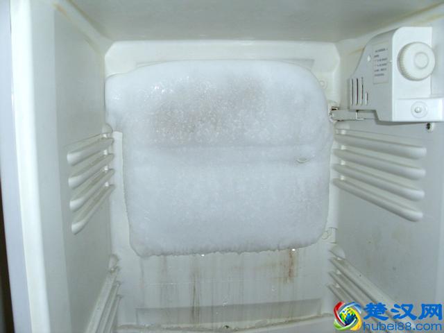 冰箱冷藏室结冰原因是什么？ 冰箱冷藏室结冰解决办法大全！