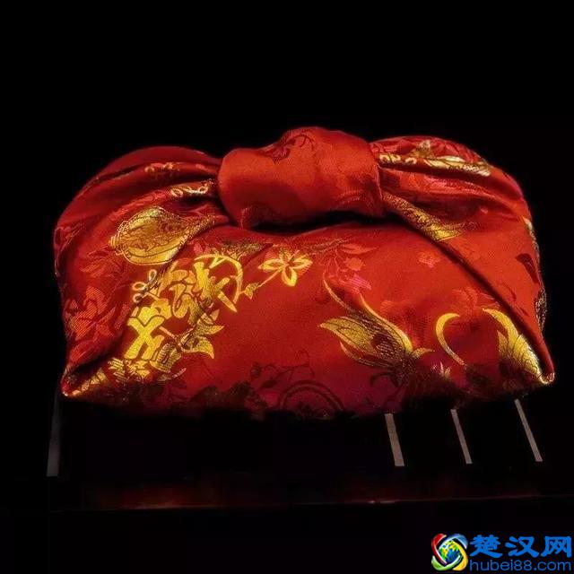 玉碎了不要随意处理，尤其这三种