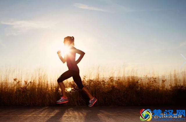 跑步不要忽视关节的保护，这3种营养素有必要摄入