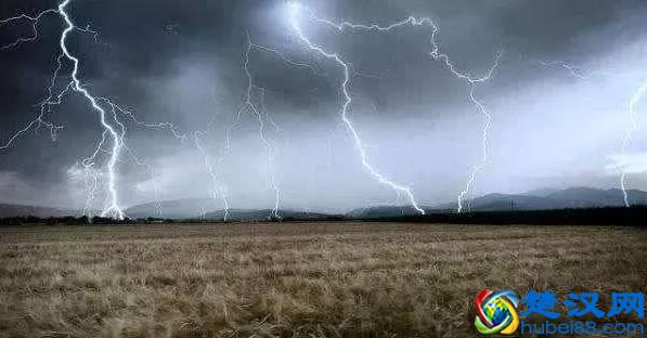 中国第一神山昆仑山，为何常年有重兵把守？