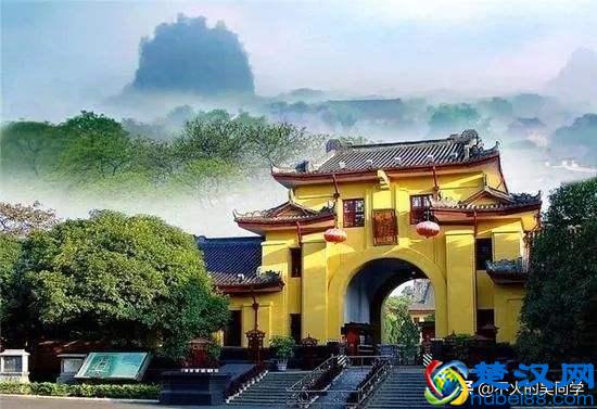 我国唯一建在5A景区的大学，游客进去要买票