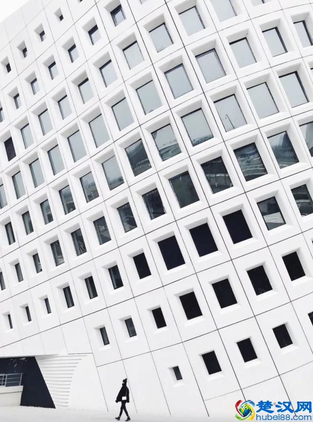 南京真的适合生活吗？在南京两天，让我大开眼界