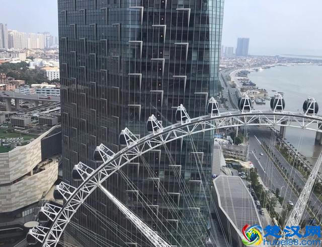 白岩松：这是你一生至少要去一次的城市