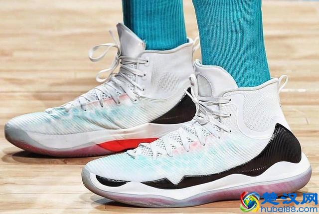 想要性价比，买这7双篮球鞋就够了