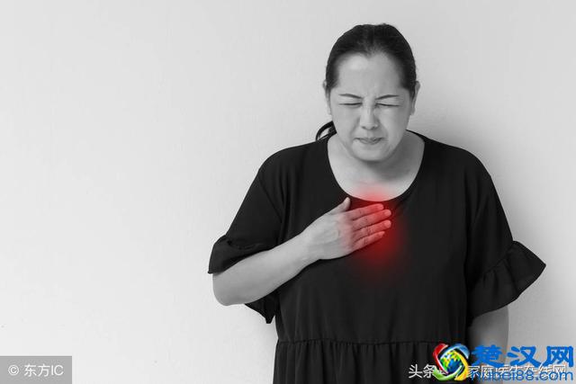 胃泛酸烧心怎么办？缓解胃酸过多，教你2招拯救你的胃！