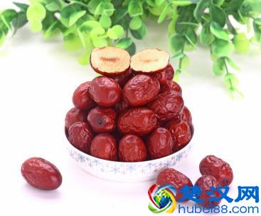 红枣泡水喝的功效与禁忌?红枣虽好,当心吃错伤身