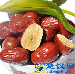 红枣泡水喝的功效与禁忌?红枣虽好,当心吃错伤身