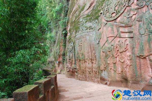 蜀南竹海自驾游较适宜，有哪些景点一定不可错过呢？