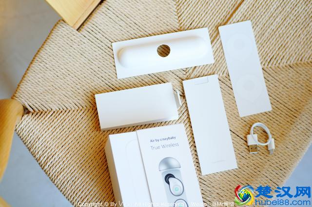 用设计把科技推向极致，用Air告诉你什么是Ture Wireless