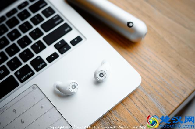 用设计把科技推向极致，用Air告诉你什么是Ture Wireless