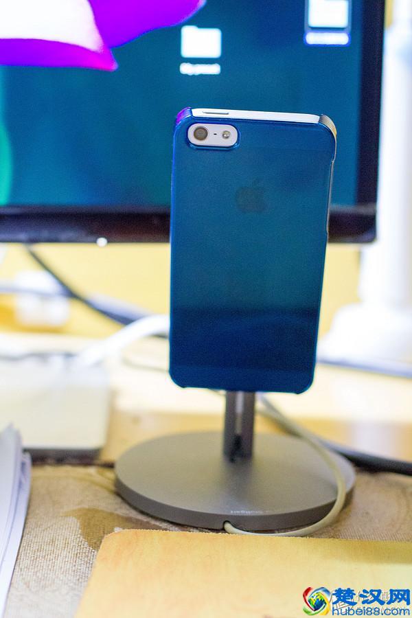 两款iPhone白菜Dock的对比