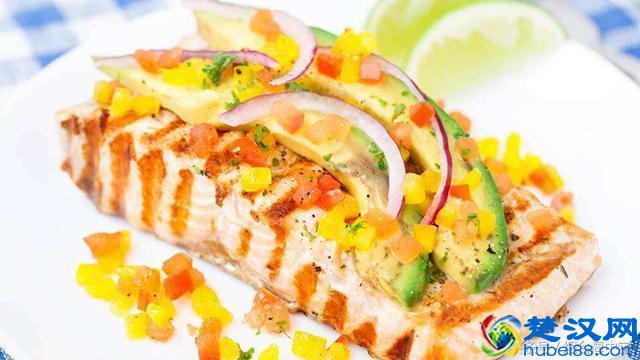 三文鱼怎么吃？生吃还是熟吃？这么多做法都给你整理好了