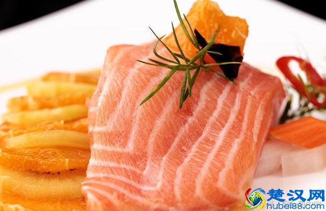 三文鱼怎么吃？生吃还是熟吃？这么多做法都给你整理好了