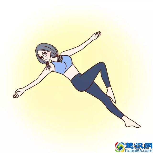 塌腰驼背难变美，脊柱侧弯毁一生，10分钟助矫正塌腰驼背