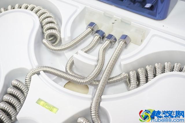 即开即热无需等待 四季沐歌集成热水机评测