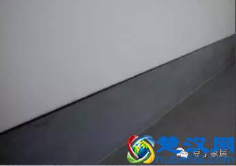 装修常用4种踢脚线实木最贵每米20元起，买了要这样装才不浪费