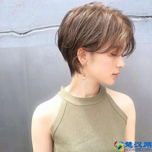 教你弄头：头发很厚，有哪些值得推荐的短发发型？