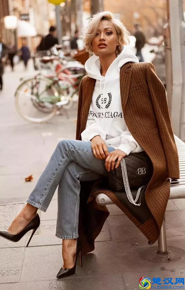 前方注意!今年这5个牌子的卫衣一定要加入购物车