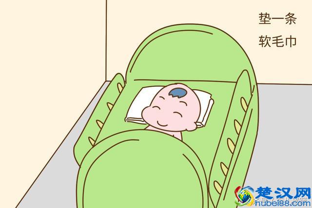 什么时候可以给宝宝用枕头睡觉？儿科医生：没到这个时候最好不要