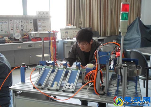 学历不高：学这9个“技校专业”找工作容易！就是很辛苦！