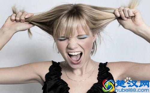 经常掉头发是什么原因 掉头发很厉害怎么办