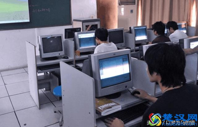 专科生：这10个大专专业“前景好”！毕业生就业更容易！