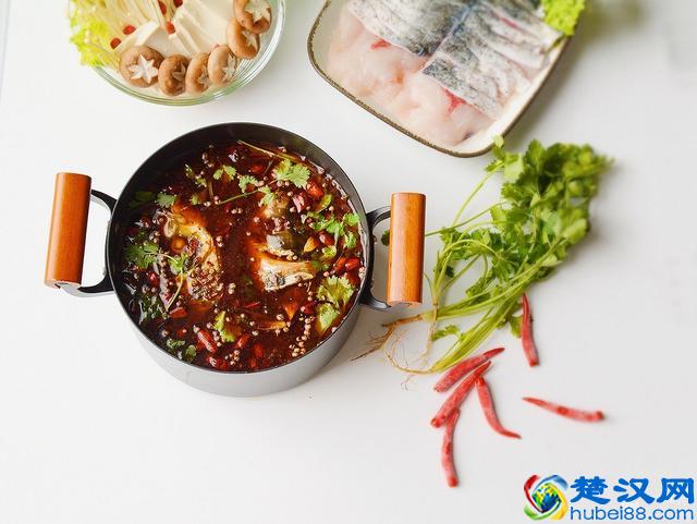 酸菜鱼火锅的做法