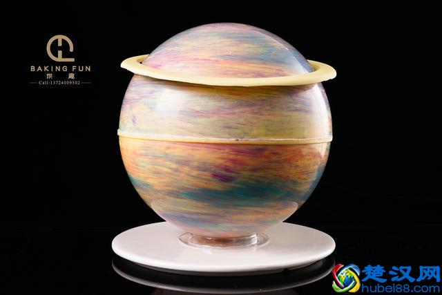 最近挺流行的一款星球网红蛋糕，大家喜欢嘛？